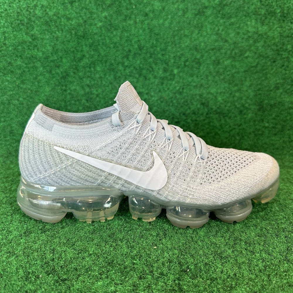 Size 7 - Nike Air‎ Vapormax Flyknit Pure Platinum Women Running Shoes 849557-004